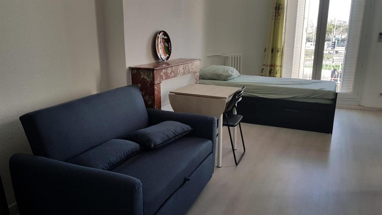 Studio With Sea View For 2 People Toulon Ngoại thất bức ảnh