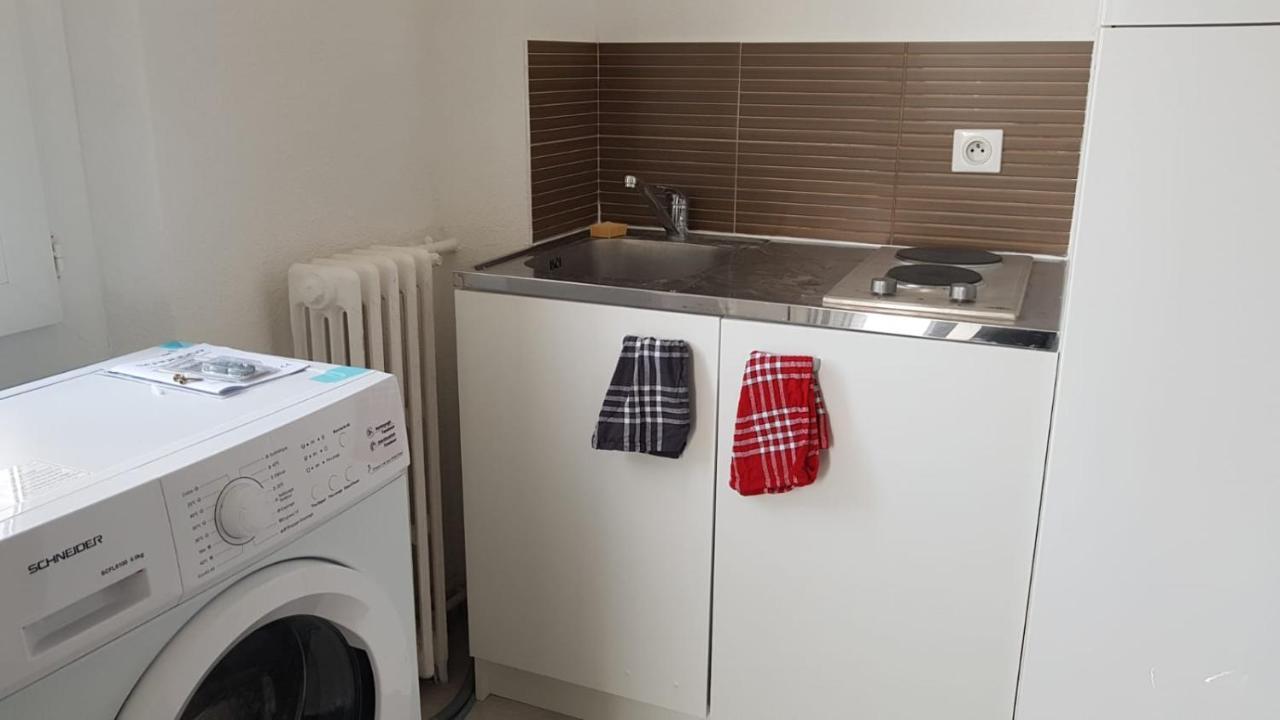 Studio With Sea View For 2 People Toulon Ngoại thất bức ảnh