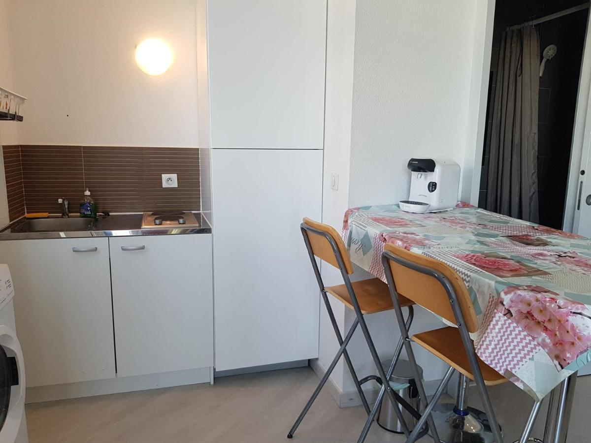 Studio With Sea View For 2 People Toulon Ngoại thất bức ảnh