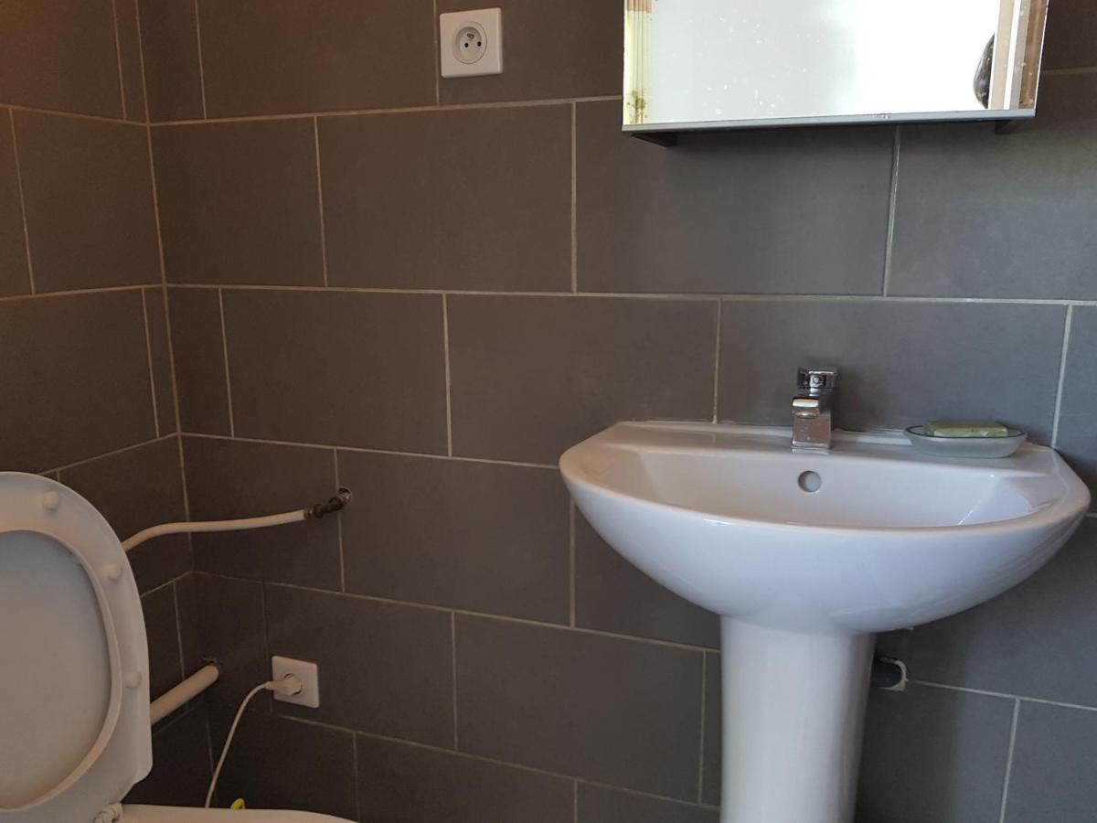 Studio With Sea View For 2 People Toulon Ngoại thất bức ảnh